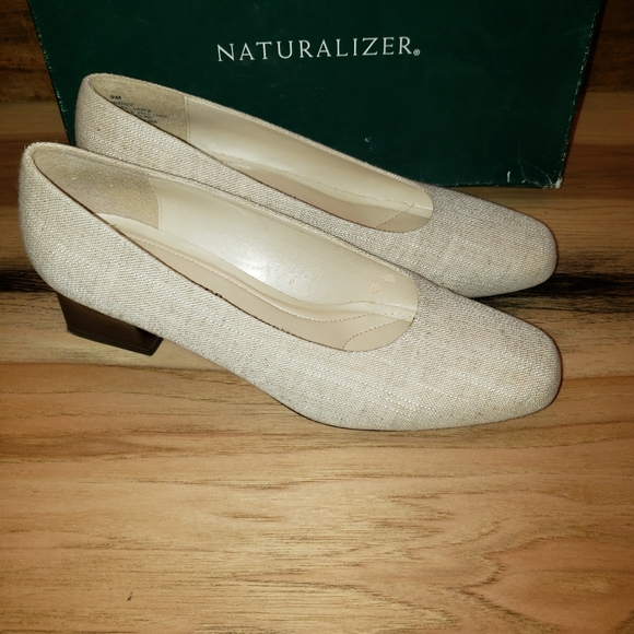 Naturalizer Shoes - Naturalizer SZ 9.  Fabric.  EUC